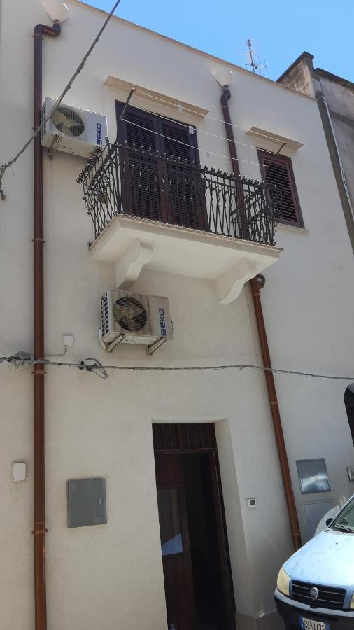 Casa Vacanza Raggio Di Sole كاستيلاّماري ديل غو المظهر الخارجي الصورة